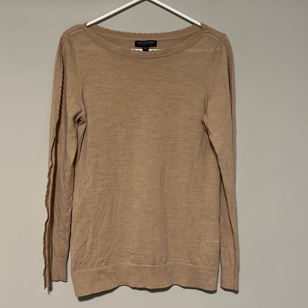 Banana Republic - Merino Wool Sweater - Size L - EUC